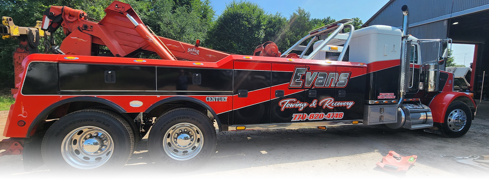 Truck Towing Image of Evan's Towing & Recovery